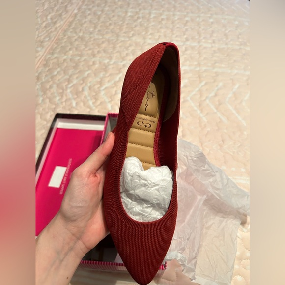 MeToo Red Mesh Slip On Cushion Pointy Flat Shoes Size 8 NWT - Picture 9 of 9
